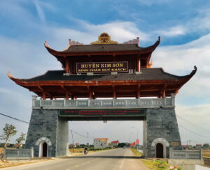 Kim Son's entrance gate